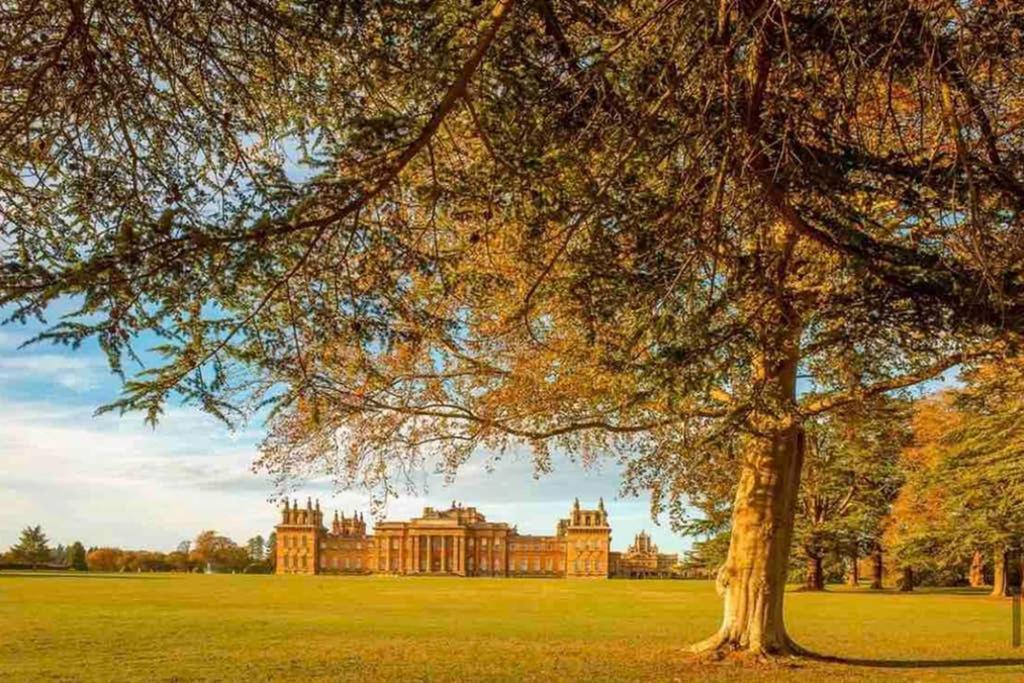 Oxfordshire Living - The Churchill Apartment - Woodstock Exteriör bild