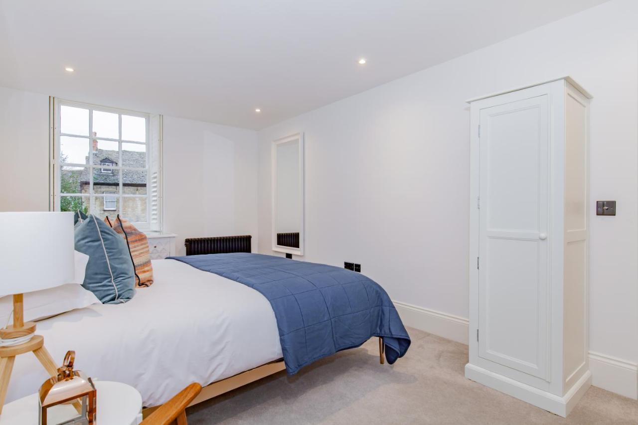 Oxfordshire Living - The Churchill Apartment - Woodstock Exteriör bild